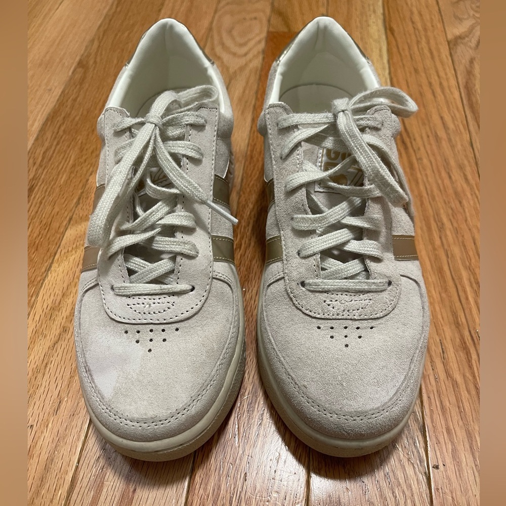 Gola Women's Sneakers in Cream and Gold - Picture 6 of 9